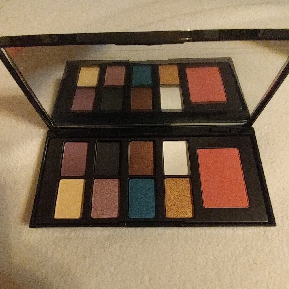 🎈 2 for $30💄Elizabeth Arden Makeup Pallet